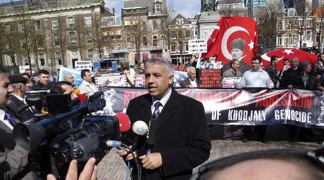 Армяне в Голландии против азербайджанского активиста: `Я хочу моральной поддержки`